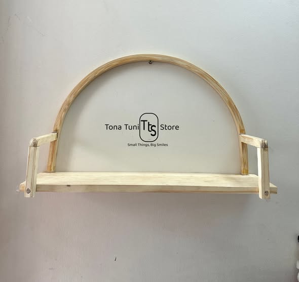 Round shape wooden wall decor